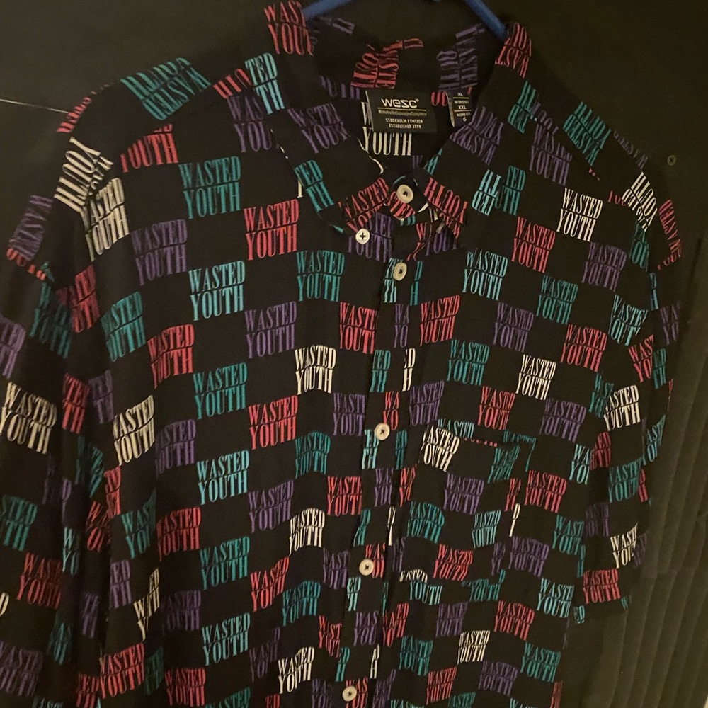 Like new men’s/woman’s button up shirt!!